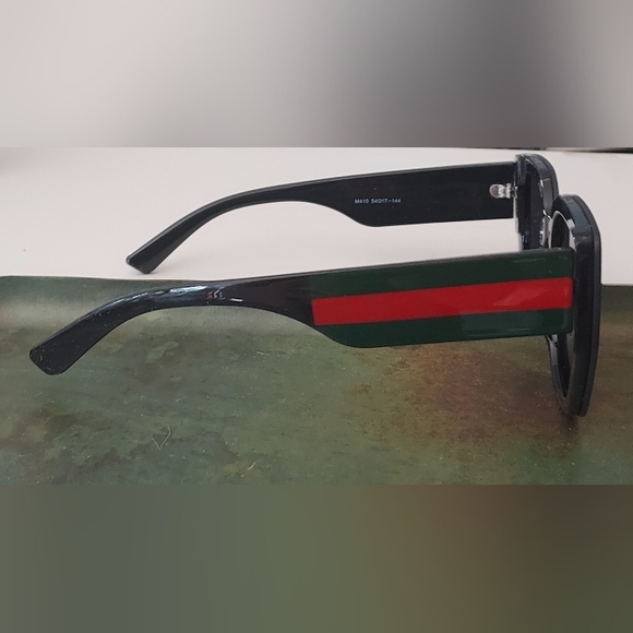 Men's Oversized Designer Italian Sunglasses Black with Red & Green Stripe Side - Picture 3 of 11